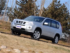汽车之家 东风日产 奇骏 08款 2.5L XL MT 4WD